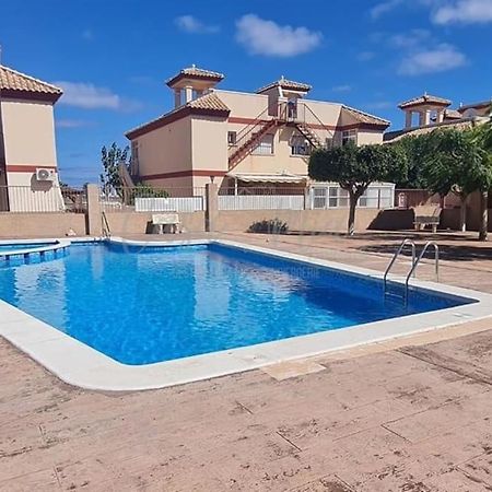 Agreable Appartement Avec Piscine Commune San Pedro del Pinatar Buitenkant foto