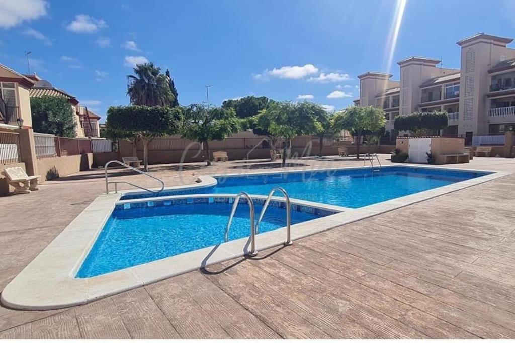 Agreable Appartement Avec Piscine Commune San Pedro del Pinatar Buitenkant foto